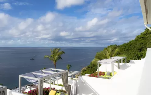 thailand-holidays-phuket-the-nai-harn-phuket-deluxe-ocean- view-room