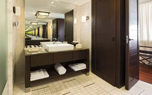 europe-holidays-greece-costa-navarino-the-romanos-a-luxury-collection-resort-costa-navarino-grand-suite-garden- view