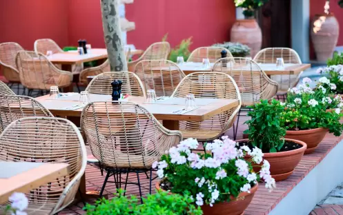 The Romanos, a Luxury Collection Resort, Costa Navarino-kooc -taverna-secrets