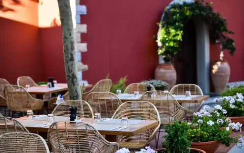 europe-holidays-greece-costa-navarino-the-westin-resort-costa-navarino-hotel-kooc-taverna-secrets